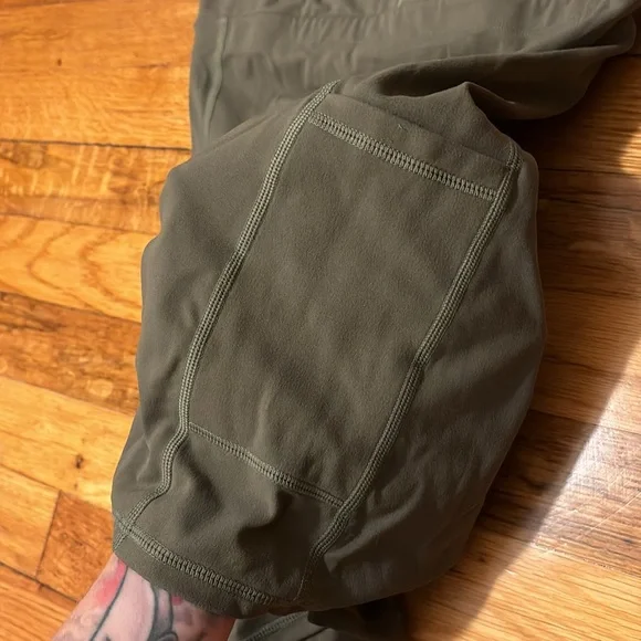 Olive Golf Dress - Picture 4 of 4